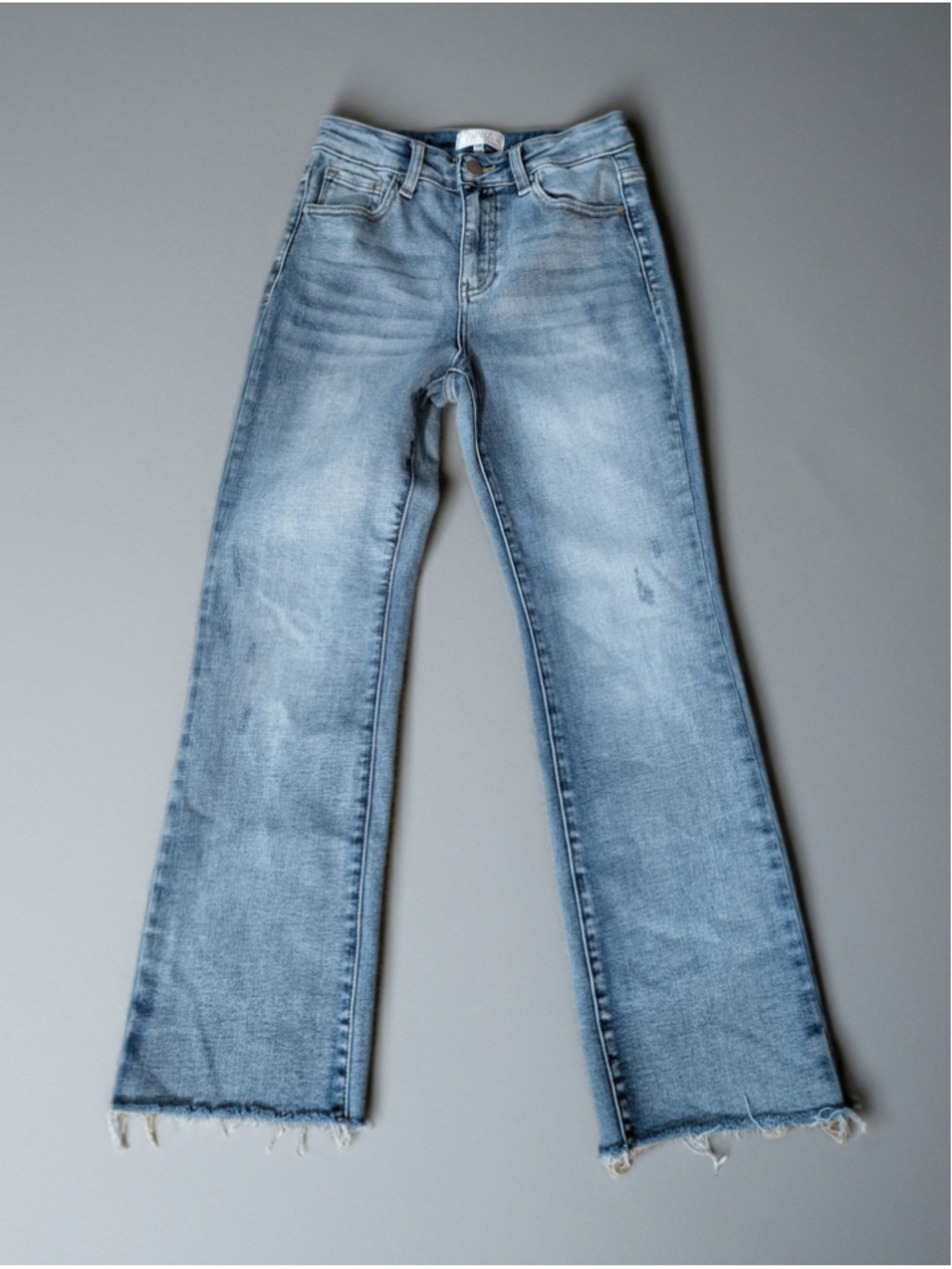 AVARA x RISEN Jeans – Size 3/26